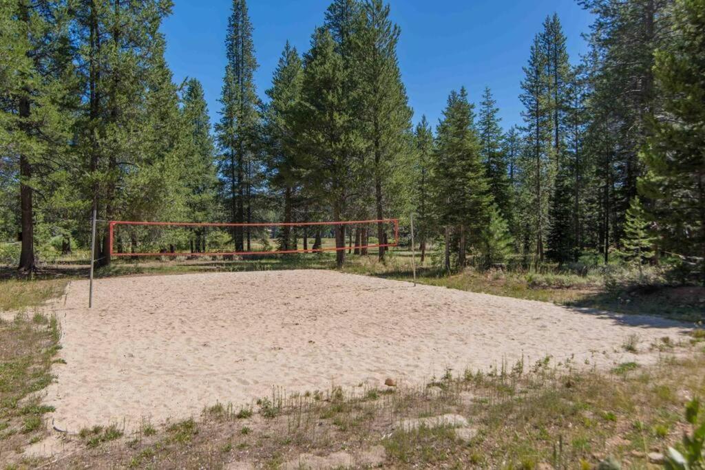 3Br Tahoe Donner Cabin With Hoa Perks Like Pools Hot-Tub Minutes To Trails Lake Golf Truckee Exterior photo