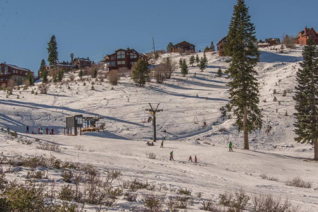 3Br Tahoe Donner Cabin With Hoa Perks Like Pools Hot-Tub Minutes To Trails Lake Golf Truckee Exterior photo